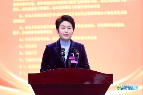 聚焦两会｜马慧当选汨罗市人民政府市长